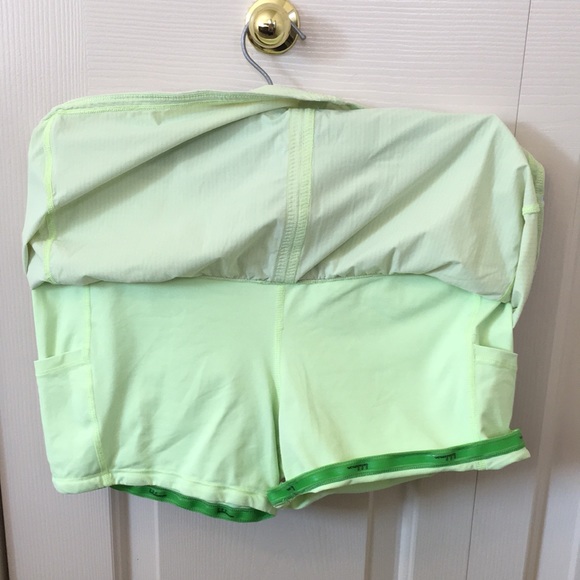 Lululemon Run: Pace Skirt Wagon Stripe Faded Zap / Petit Dot Faded Zap /… - Picture 15 of 16